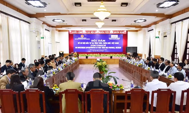 Singapurenses buscan ampliar negocios en provincia centrovietnamita ảnh 1