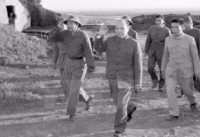 Prensa vietnamita destaca aportes de exsecretario general del PCV ảnh 1