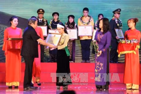 Ciudad Ho Chi Minh exhorta a aportes de grupos étnicos minoritarios ảnh 1