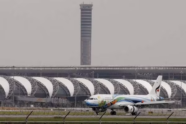Tailandia desactiva supuesta bomba cerca del aeropuerto Suvarnabhumi ảnh 1