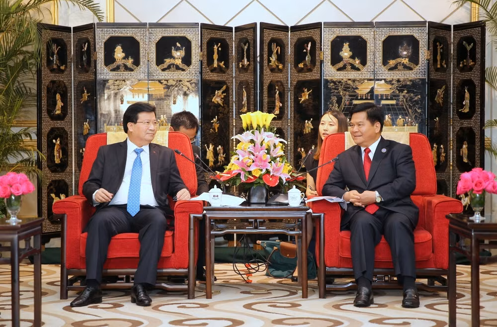 Vietnam apoya impulso de lazos entre sus provincias y Yunnan de China ảnh 1