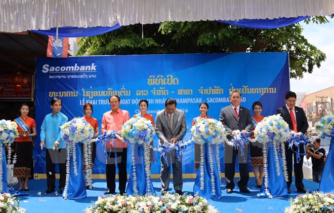 Sacombank Laos inaugura nueva filial en Champasak ảnh 1