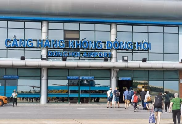 Aeropuerto de Dong Hoi se planificará con más vuelos internacionales ảnh 1