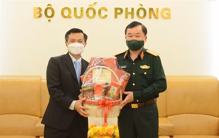 Destacan cooperación en defensa entre Vietnam y Laos ảnh 1
