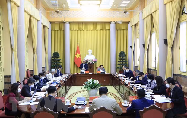 Presidente vietnamita subraya importancia del perfeccionamiento del Estado de derecho socialista ảnh 1