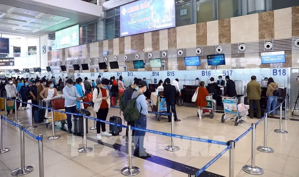 Ciudad Ho Chi Minh trabaja por reducir congestión en Aeropuerto Internacional de Tan Son Nhat ảnh 1