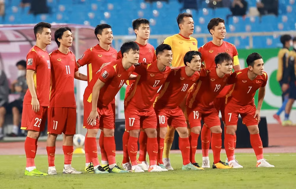 Federación Asiática destaca avance del fútbol vietnamita ảnh 1
