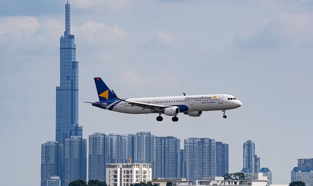 Vietravel Airlines explota ruta aérea Hanoi-Quy Nhon ảnh 1