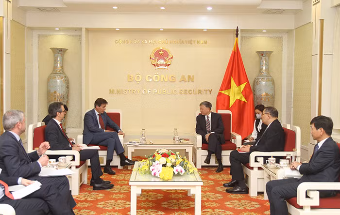 Ministerio de Seguridad Pública de Vietnam y UE fortalecen cooperación en ciberseguridad ảnh 1