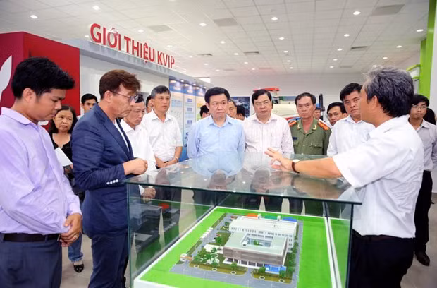 Debaten medidas para atraer inversiones surcoreanas a ciudad vietnamita de Can Tho ảnh 1