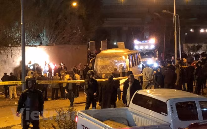 Vietnam condena ataque terrorista que deja tres vietnamitas muertos en Egipto ảnh 1