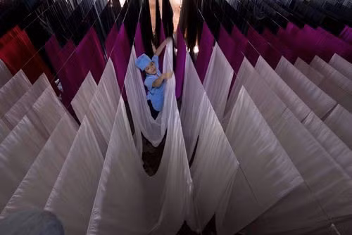 Desfile de moda marca aniversario 125 de fundación de ciudad vietnamita de Da Lat ảnh 1