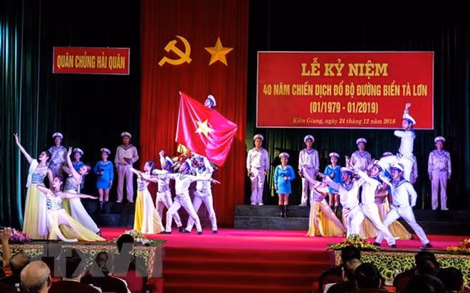 Conmemoran en provincia survietnamita victoria de operación anfibia Ta Lon ảnh 1