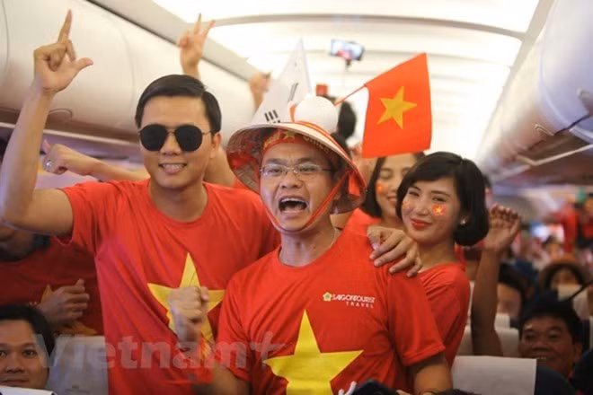 Vietnam Airlines aumentará vuelos a Malasia para aficionados vietnamitas de fútbol ảnh 1 Vietnam Airlines aumentará vuelos a Malasia para aficionados vietnamitas de fútbol ảnh 1