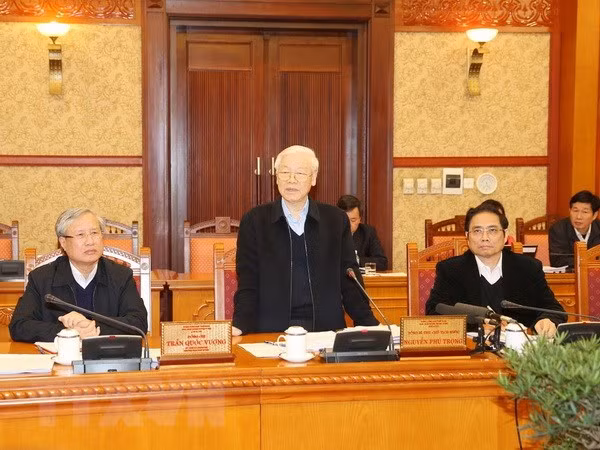 Máximo dirigente partidista y estatal de Vietnam exhorta a elevar calidad de militantes ảnh 1