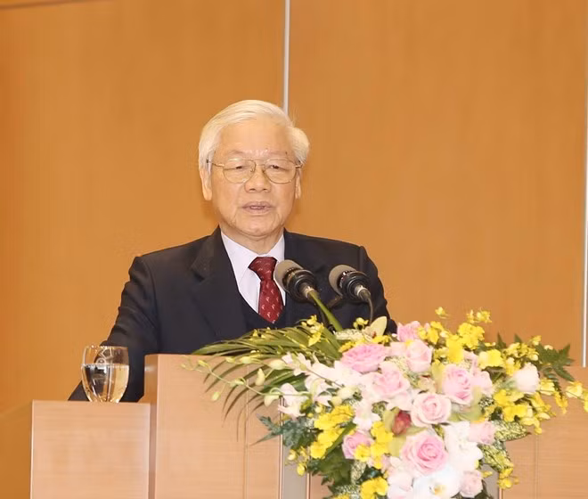 Máximo dirigente de Vietnam instruye tareas para desarrollo socioeconómico 2019 ảnh 1