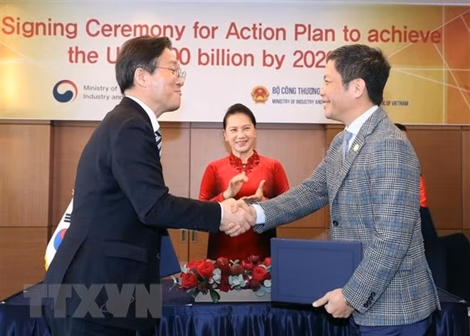 Visita de dirigente legislativa de Vietnam a Corea del Sur, marcador de relaciones bilaterales ảnh 1