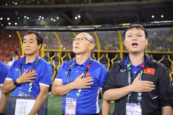 Selección de fútbol vietnamita confirma mayores esfuerzos en la final de AFF Suzuki Cup ảnh 1