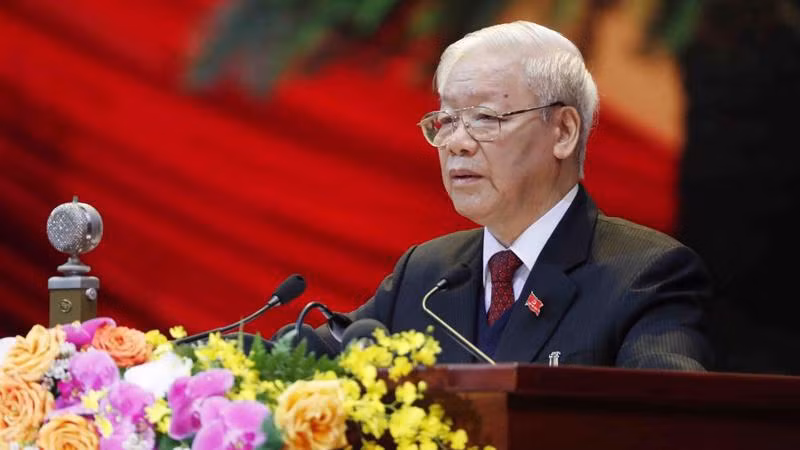 Máximo dirigente vietnamita felicita a Xi Jinping por su reelección como secretario general del PCCh ảnh 1 Máximo dirigente vietnamita felicita a Xi Jinping por su reelección como secretario general del PCCh ảnh 1