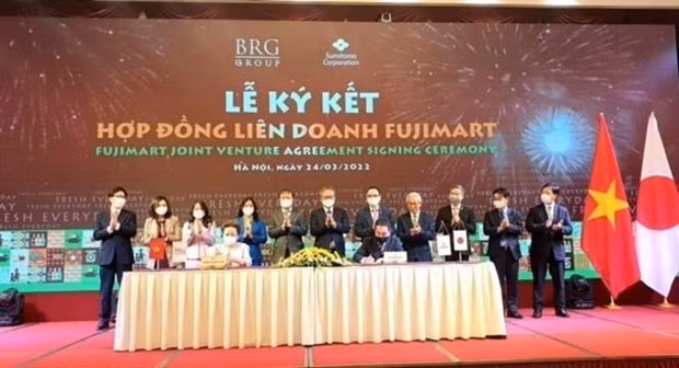 Grupo BRG y socio japonés cooperan para abrir más tiendas FujiMart en Vietnam ảnh 1