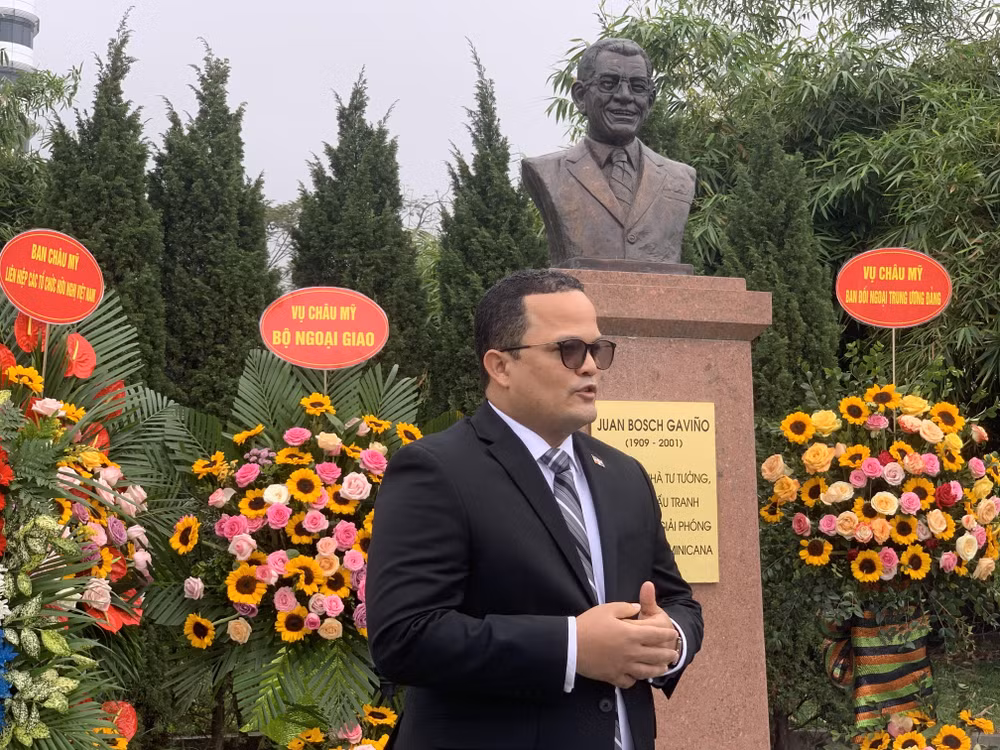 Elogia embajador dominicano legado del Presidente Ho Chi Minh ảnh 2