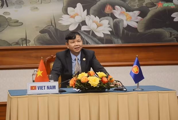 Vietnam participa en conferencias de cooperación de defensa de ASEAN ảnh 1