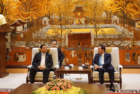 Destacan cooperación eficaz entre las policías de Hanoi y Vientiane ảnh 1