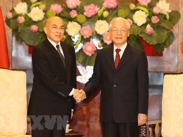 Visita a Camboya del máximo dirigente vietnamita ayudará a construir nueva visión para nexos bilaterales ảnh 1