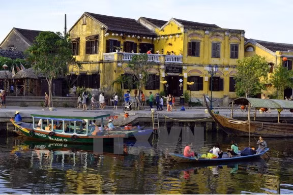  Figura ciudad vietnamita de Hoi An entre los lugares idóneos para los enamorados, según CNN ảnh 1