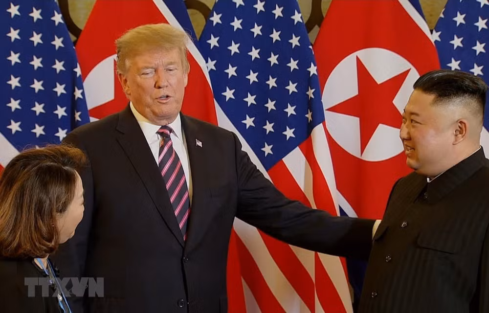 Donald Trump ofrecerá conferencia de prensa después de su cumbre con Kim Jong-un ảnh 1