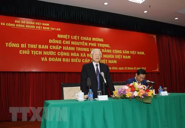 Exhorta presidente de Vietnam a que connacionales en Laos sean puente de conexión para fortalecer nexos bilaterales ảnh 1