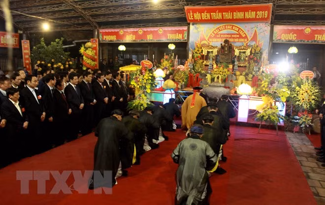 Celebran en Vietnam Festival del Templo Tran de Thai Binh ảnh 1