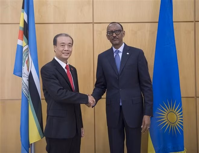 Presenta embajador de Vietnam cartas credenciales al presidente de Ruanda ảnh 1