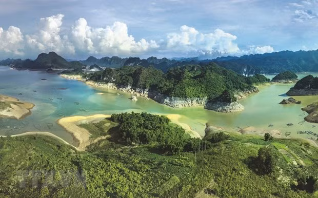 Provincia de Hoa Binh seduce al turismo con belleza, diversidad y cultura ảnh 1