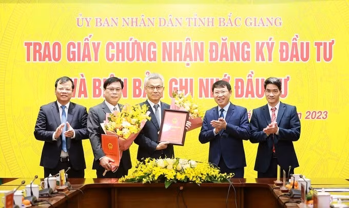 Socios internacionales destinarán fondos multimillonarios a provincia vietnamita ảnh 1
