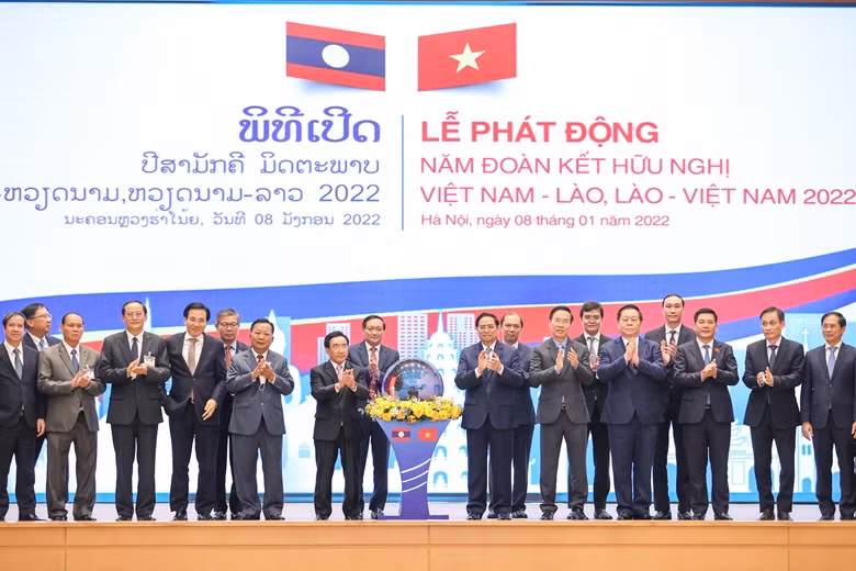 Visita de premier vietnamita a Laos brindará impulso a nexos bilaterales ảnh 1