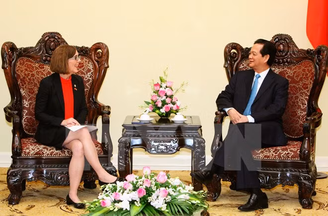  Premier vietnamita recibe a gobernadora del estado de Oregon ảnh 1