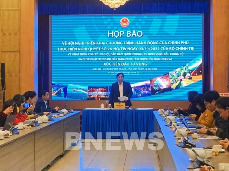 Vietnam trabaja por impulsar desarrollo socioeconómico regional ảnh 1