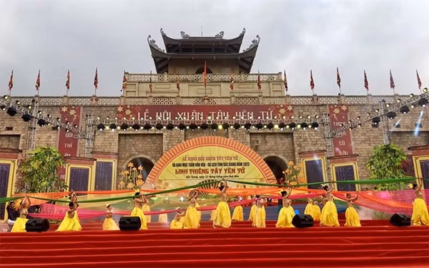 Concluye Festival de Primavera Tay Yen Tu en provincia vietnamita ảnh 1