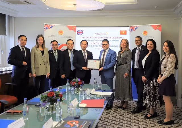 AstraZeneca es socio confiable del sector de salud de Vietnam, afirma canciller ảnh 1