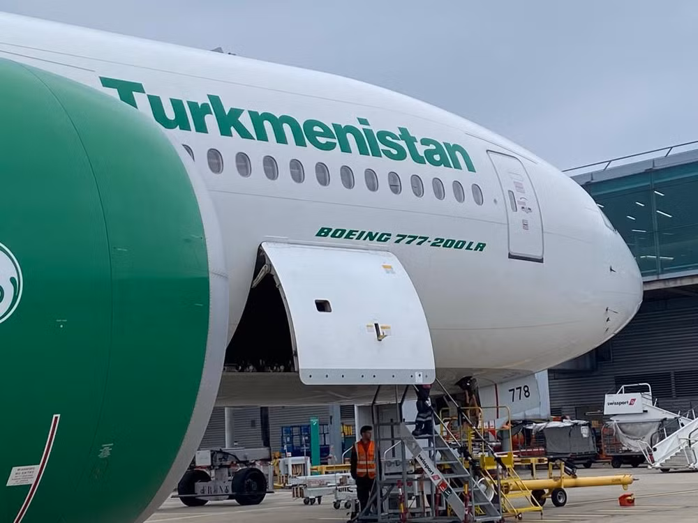 Lanzan primera ruta de carga aérea entre Reino Unido y Vietnam ảnh 1