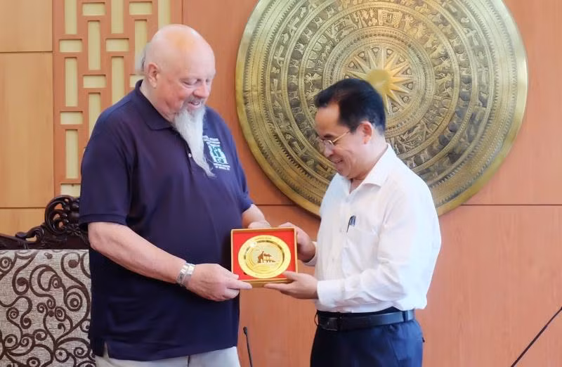 Provincia de Vietnam coopera con EE.UU. en superación de secuelas de guerra ảnh 2