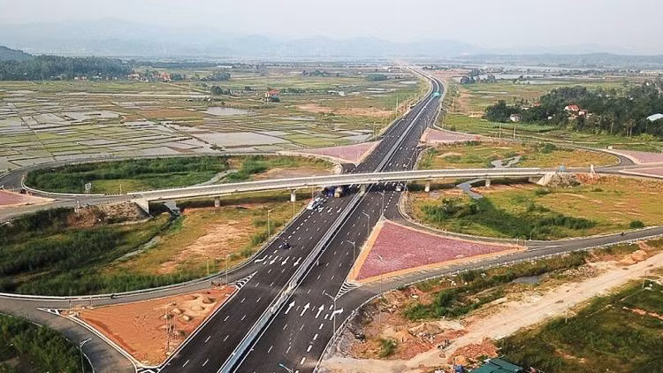 Emprenderán 10 proyectos de tránsito en Vietnam en segundo trimestre de 2023 ảnh 1 Emprenderán 10 proyectos de tránsito en Vietnam en segundo trimestre de 2023 ảnh 1