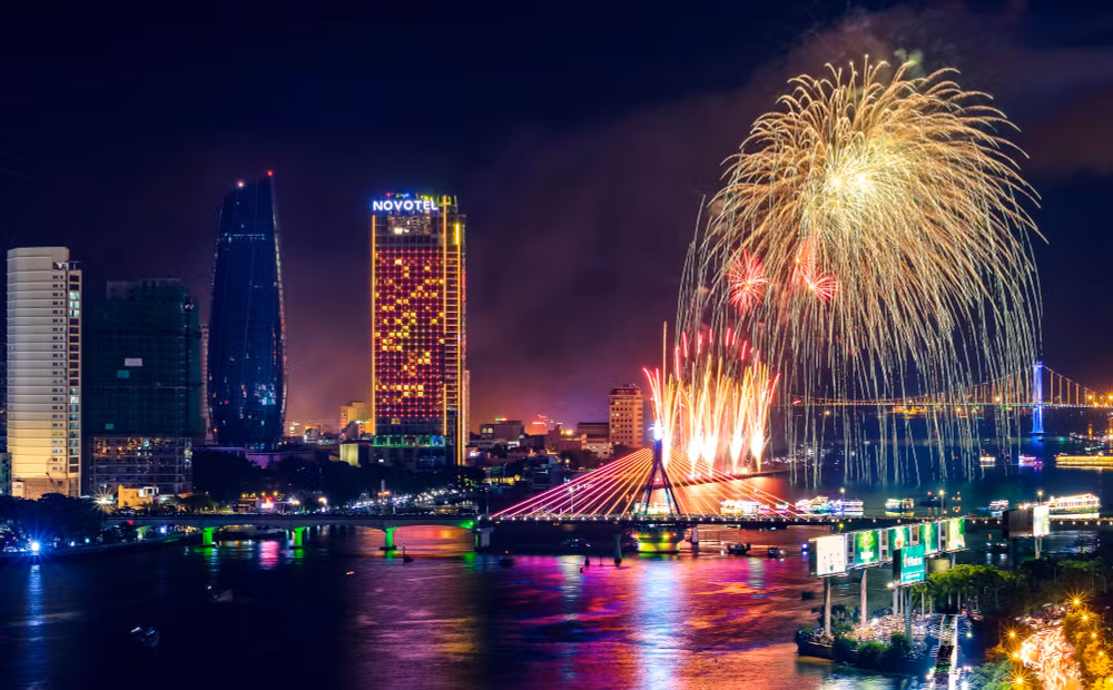 Venden boletos en línea de Festival Internacional de Fuegos Artificiales de Da Nang ảnh 1