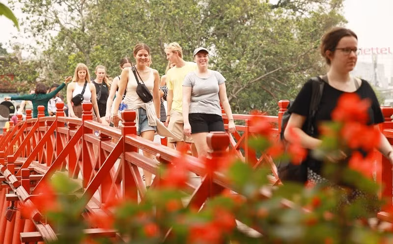 Vietnam espera atraer a turistas extranjeros con nueva política de visa ảnh 1