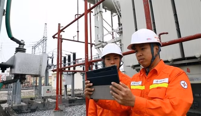 Premier vietnamita insta a garantizar suministro de electricidad ảnh 2
