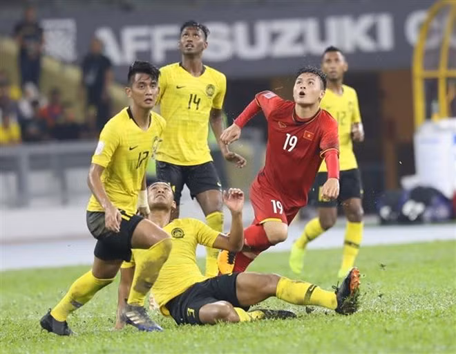 Fox Sports Asia: Nguyen Quang Hai, jugador que lleva esperanzas de Vietnam ảnh 1