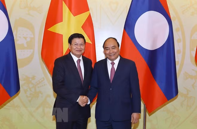 Crean nueva fuerza de impulso para profundizar lazos Vietnam- Laos ảnh 1