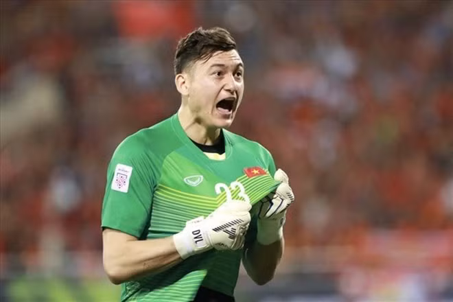 Portero vietnamita Dang Van Lam firma por tres años con el equipo tailandés ảnh 1