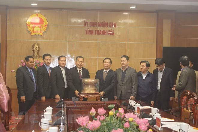 Robustece agencia noticiosa de Laos cooperación con provincia vietnamita ảnh 1